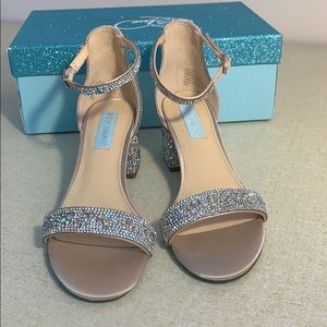 Betsey Johnson heals